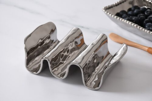 Image by Taco Holder