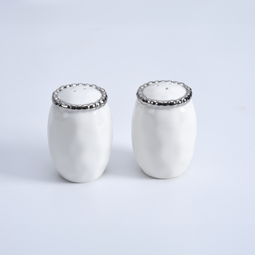 Image by Salt & Pepper Shakers