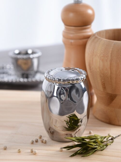 Image by Salt & Pepper Shakers