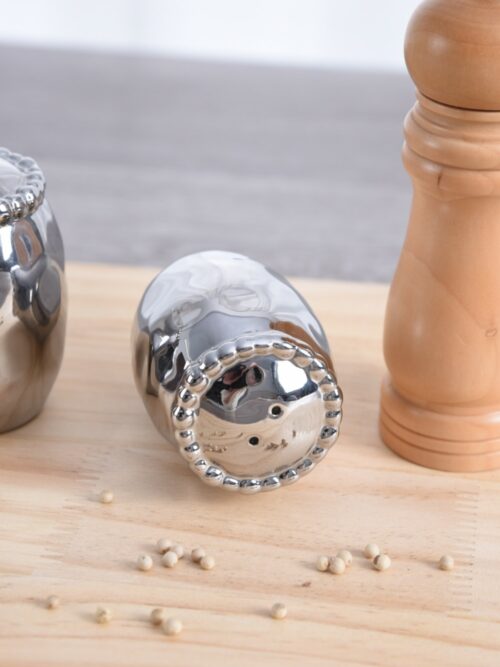 Image by Salt & Pepper Shakers