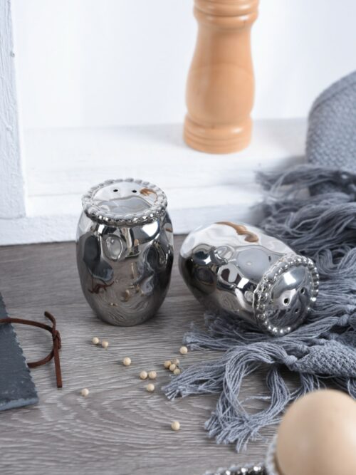 Image by Salt & Pepper Shakers