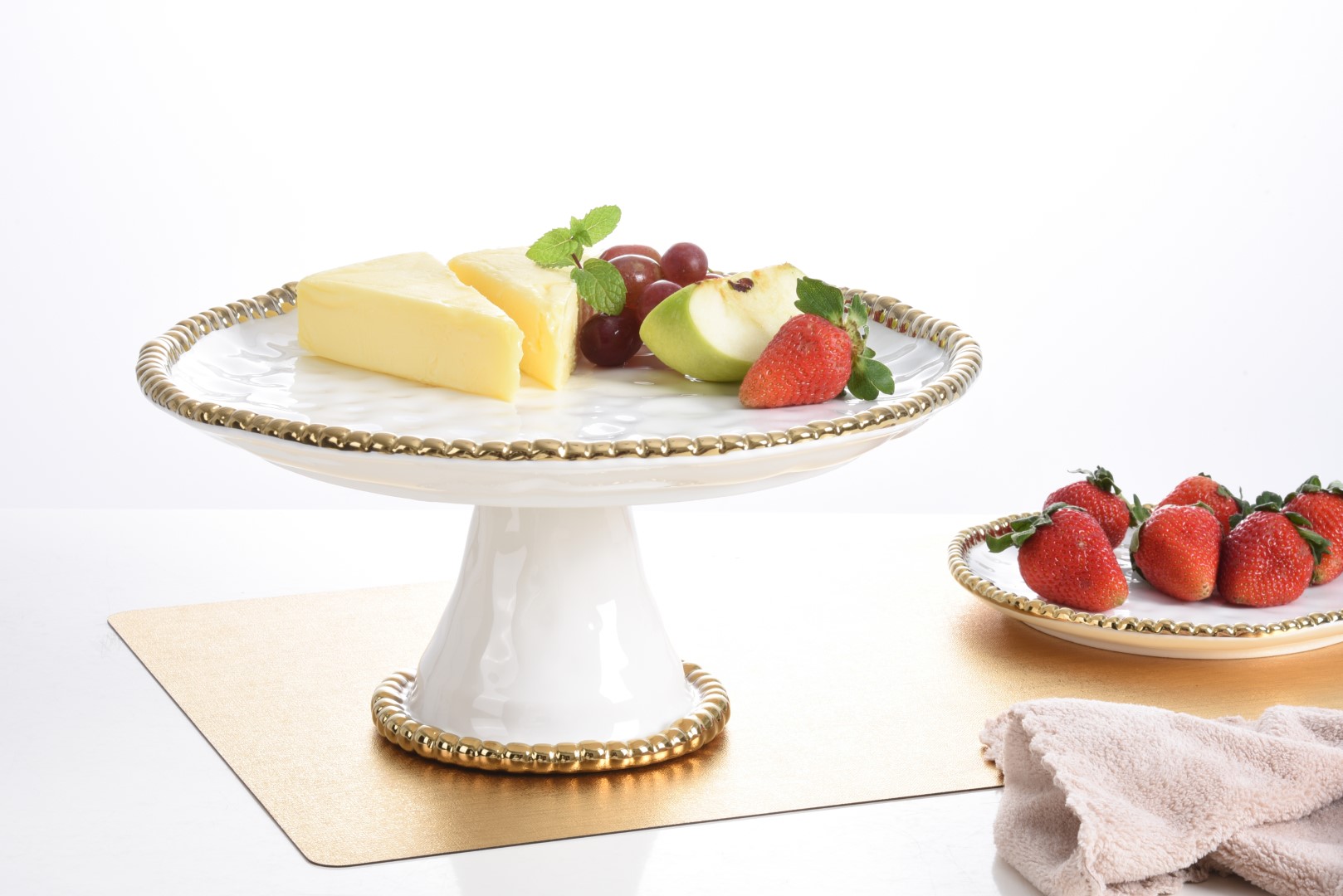 Image by Round Cake Stand