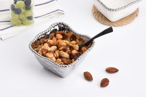 Image by Square Snack Bowl