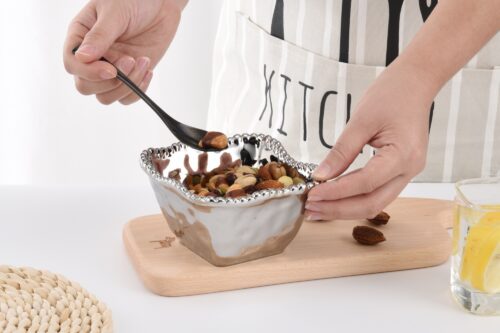 Image by Square Snack Bowl