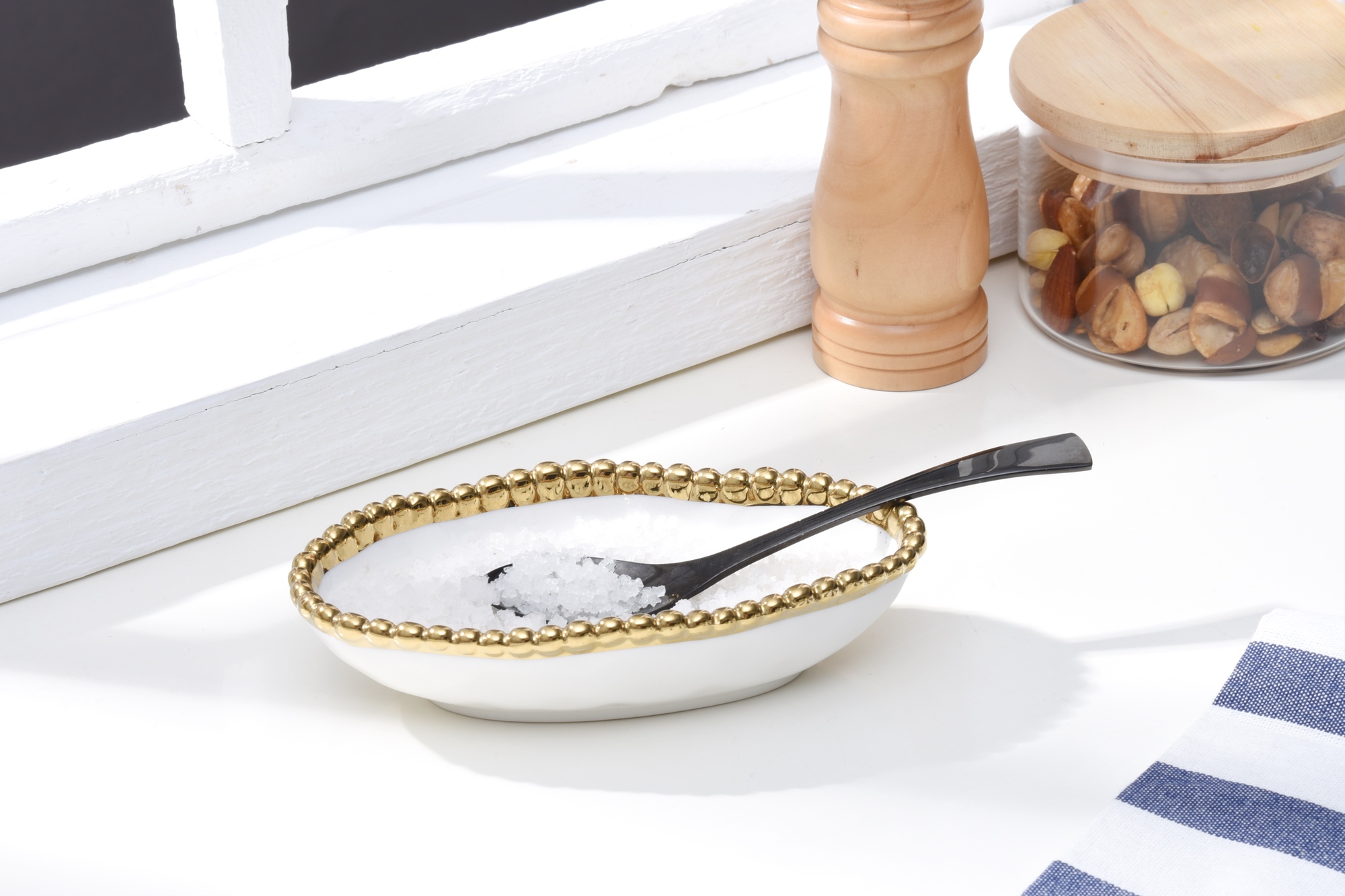 Image by Long Condiment Bowl