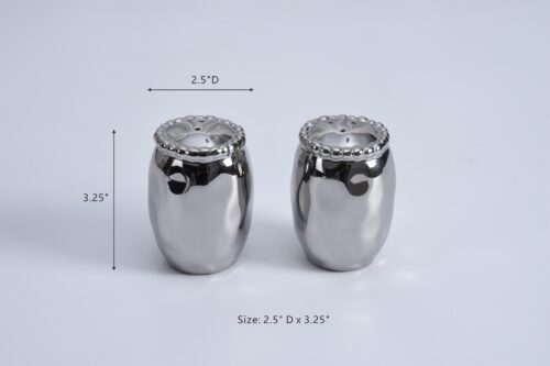 Salt & Pepper Shakers - Thumbnail 4