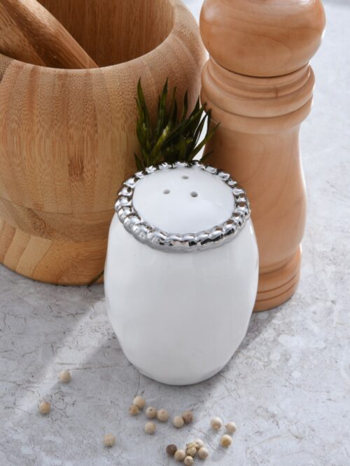 Image by Salt & Pepper Shakers