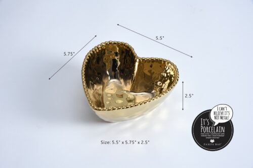 Size: 5.5" x 5.75" x 2.5"