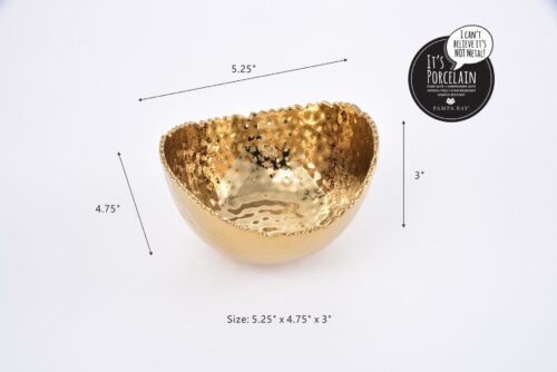 Size: 5.25" x 4.75" x 3"