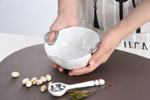 Image by The Round Handles Set