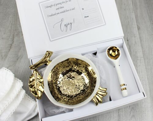 Image by The Pomegranate Set Gold