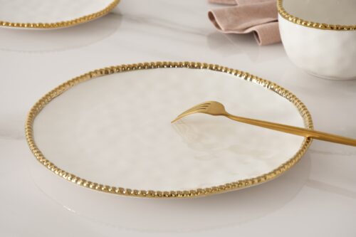 Image by Round Dinner Plate
